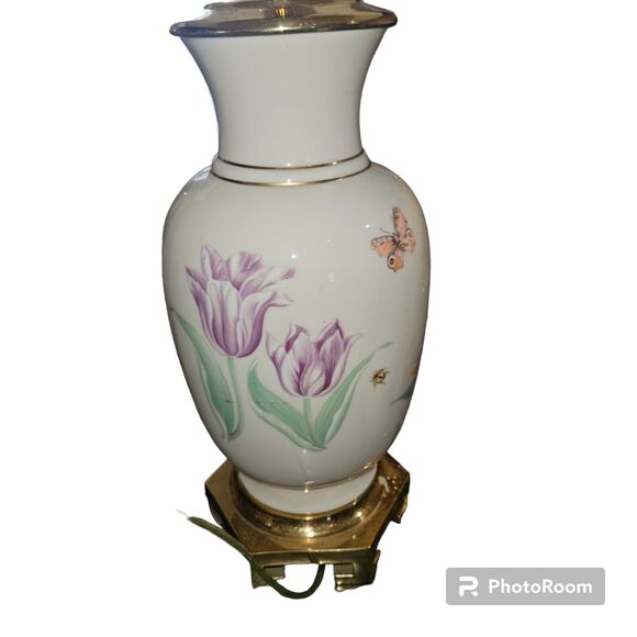 Large Lenox Porcelain Electric Table Lamp w/ Floral Design 26" Tall to Finial - Picture 3 of 5